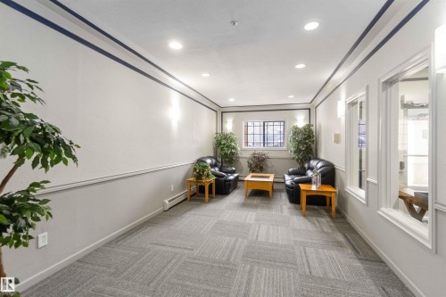 329 17447 98A Avenue, Edmonton, AB - Indoor Photo Showing Other Room