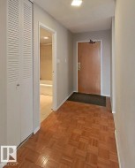 Hallway with baseboards and parquet floors - 