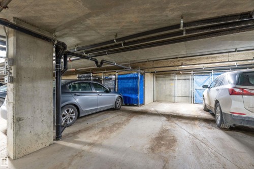 306 6921 199 Street, Edmonton, AB - Indoor Photo Showing Garage