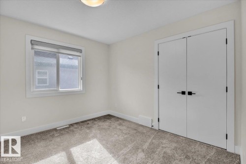 9327 181 Avenue, Edmonton, AB - Indoor Photo Showing Other Room