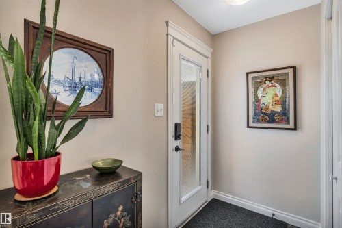 3056 Keswick Way, Edmonton, AB - Indoor Photo Showing Other Room