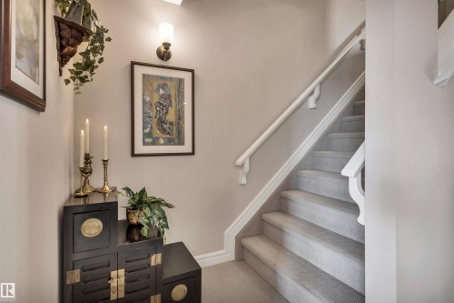 3056 Keswick Way, Edmonton, AB - Indoor Photo Showing Other Room