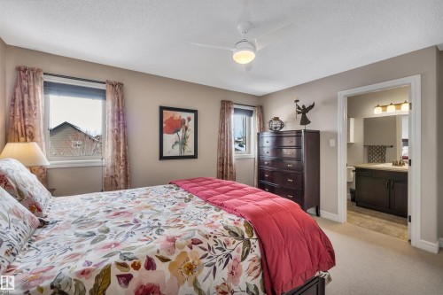 3056 Keswick Way, Edmonton, AB - Indoor Photo Showing Bedroom