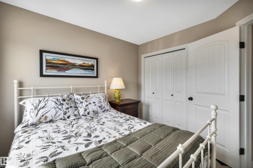 3056 Keswick Way, Edmonton, AB - Indoor Photo Showing Bedroom