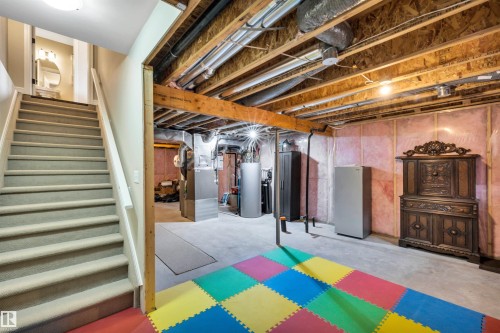 3056 Keswick Way, Edmonton, AB - Indoor Photo Showing Basement
