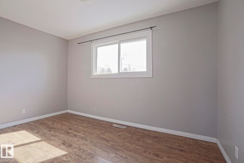 9007 129B Avenue, Edmonton, AB - Indoor Photo Showing Other Room
