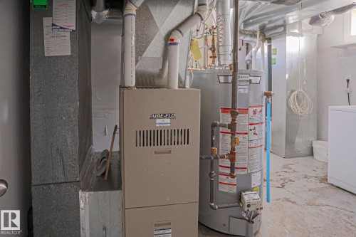 9007 129B Avenue, Edmonton, AB - Indoor Photo Showing Basement