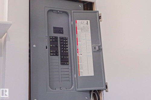 9007 129B Avenue, Edmonton, AB - 