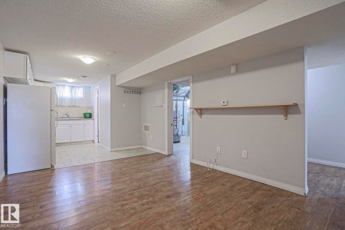 9007 129B Avenue, Edmonton, AB - Indoor Photo Showing Other Room