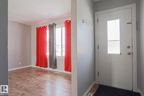9007 129B Avenue, Edmonton, AB - Indoor Photo Showing Other Room
