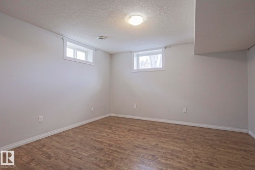 9007 129B Avenue, Edmonton, AB - Indoor Photo Showing Other Room