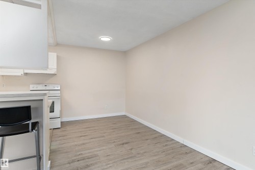 103 14903 92 Avenue, Edmonton, AB - Indoor