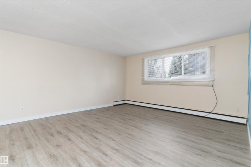 103 14903 92 Avenue, Edmonton, AB - Indoor Photo Showing Other Room