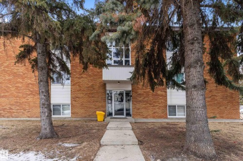 103 14903 92 Avenue, Edmonton, AB - Outdoor