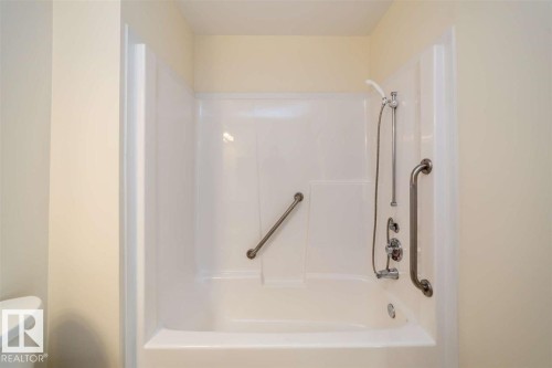 252 13441 127 St, Edmonton, AB - Indoor Photo Showing Bathroom