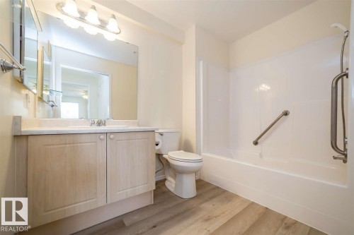 252 13441 127 St, Edmonton, AB - Indoor Photo Showing Bathroom
