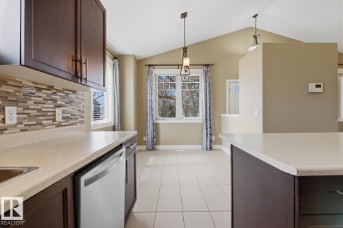 11403 92 Street, Edmonton, AB - Indoor Photo Showing Kitchen