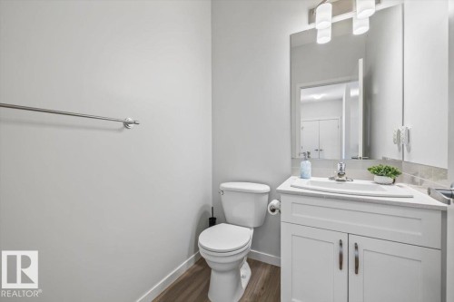 17616 124 Street, Edmonton, AB - Indoor Photo Showing Bathroom