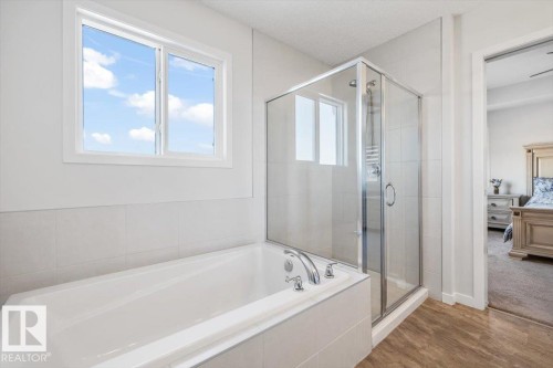 17616 124 Street, Edmonton, AB - Indoor Photo Showing Bathroom