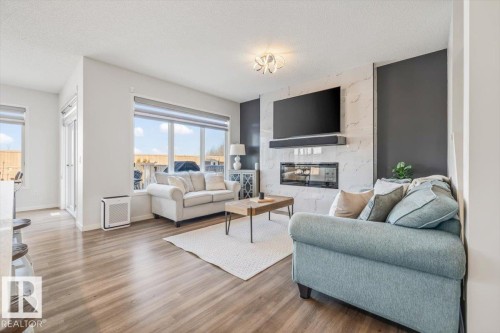 17616 124 Street, Edmonton, AB - Indoor Photo Showing Living Room With Fireplace