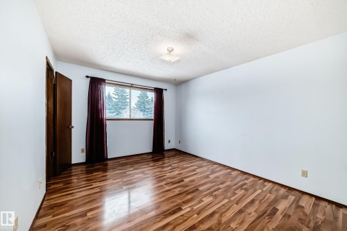18507 98 Avenue, Edmonton, AB - Indoor Photo Showing Other Room