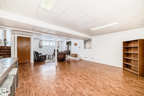 18507 98 Avenue, Edmonton, AB - Indoor