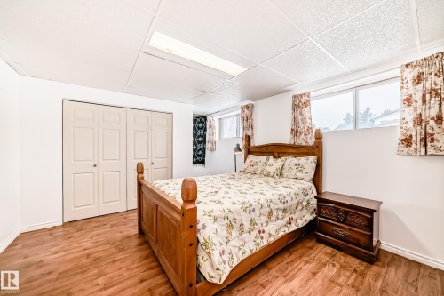 18507 98 Avenue, Edmonton, AB - Indoor Photo Showing Bedroom