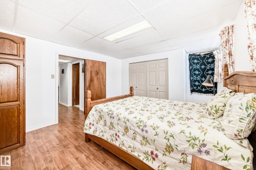 18507 98 Avenue, Edmonton, AB - Indoor Photo Showing Bedroom