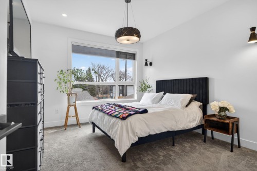 8405 77 Street, Edmonton, AB - Indoor Photo Showing Bedroom