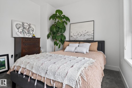 8405 77 Street, Edmonton, AB - Indoor Photo Showing Bedroom