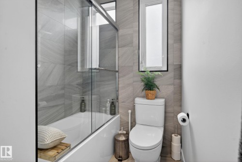 8405 77 Street, Edmonton, AB - Indoor Photo Showing Bathroom