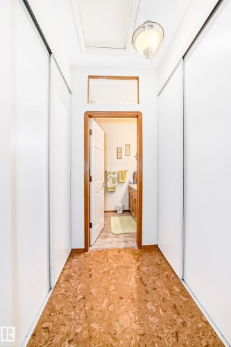 14 Linkside Place, Spruce Grove, AB - Indoor Photo Showing Other Room