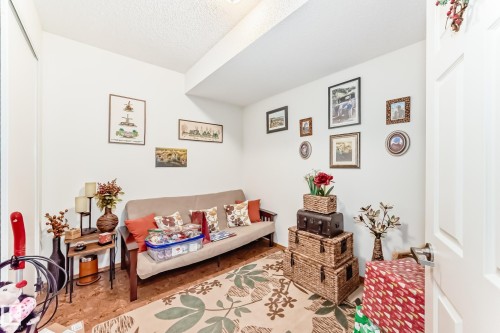 14 Linkside Place, Spruce Grove, AB - Indoor Photo Showing Bedroom