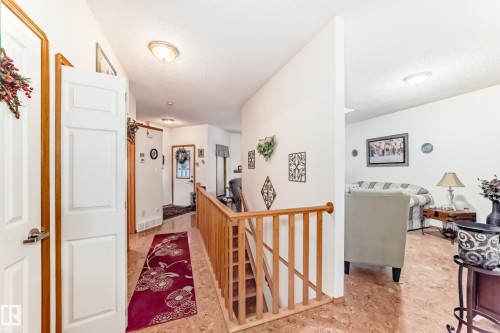 14 Linkside Place, Spruce Grove, AB - Indoor Photo Showing Other Room