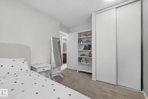 3528 56 Street, Edmonton, AB - Indoor Photo Showing Bedroom