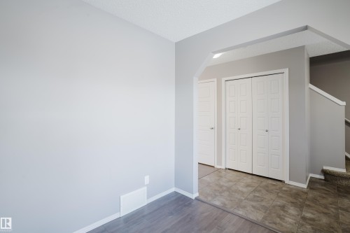 Office overlooking the front porch - 14007 164 Avenue, Edmonton, AB - Indoor Photo Showing Other Room