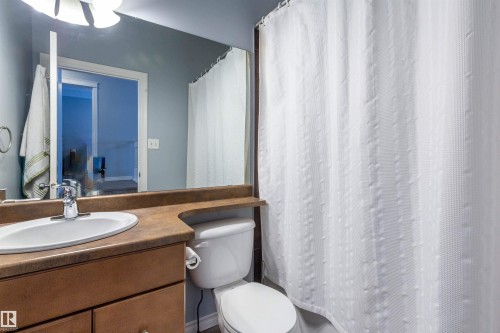 20515 92 Avenue, Edmonton, AB - Indoor Photo Showing Bathroom