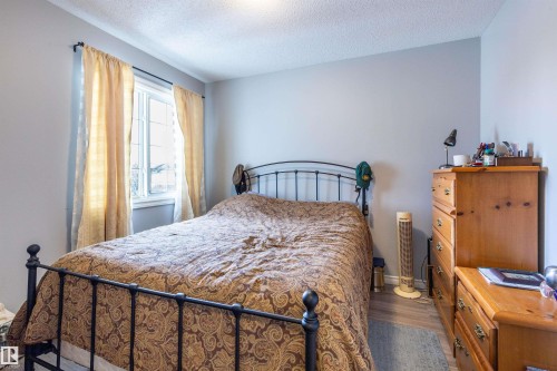 20515 92 Avenue, Edmonton, AB - Indoor Photo Showing Bedroom
