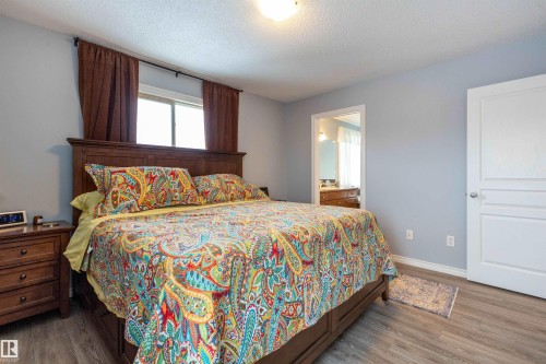 20515 92 Avenue, Edmonton, AB - Indoor Photo Showing Bedroom