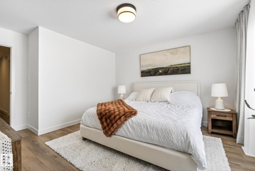 18 Nouveau Drive, St. Albert, AB - Indoor Photo Showing Bedroom