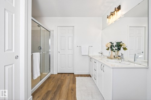18 Nouveau Drive, St. Albert, AB - Indoor Photo Showing Bathroom