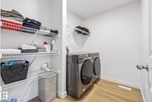 18 Nouveau Drive, St. Albert, AB - Indoor Photo Showing Laundry Room
