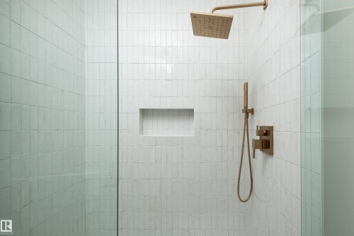 7 Sydwyck Circle, Spruce Grove, AB - Indoor Photo Showing Bathroom