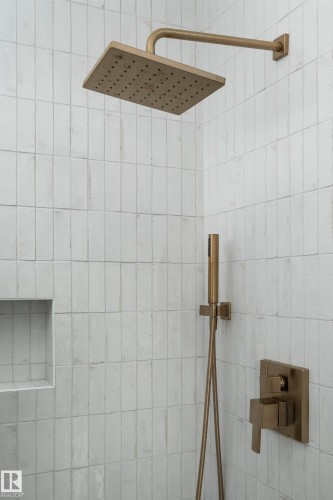 7 Sydwyck Circle, Spruce Grove, AB - Indoor Photo Showing Bathroom