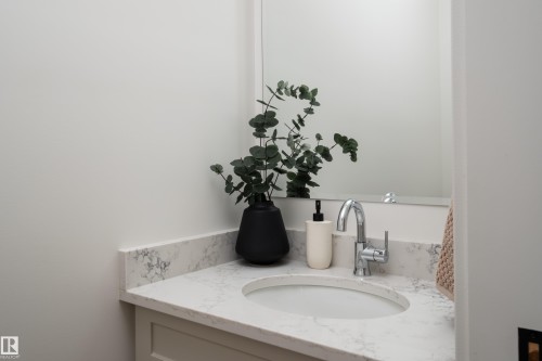 7 Sydwyck Circle, Spruce Grove, AB - Indoor Photo Showing Bathroom