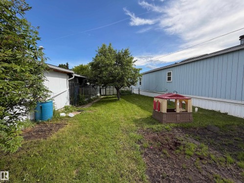 32 4202 45 Street, Wetaskiwin, AB 