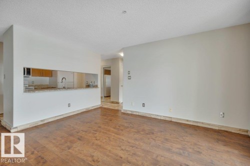242 16311 95 Street, Edmonton, AB - Indoor Photo Showing Other Room