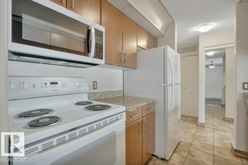 242 16311 95 Street, Edmonton, AB - Indoor Photo Showing Kitchen