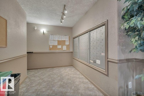 242 16311 95 Street, Edmonton, AB - Indoor Photo Showing Other Room