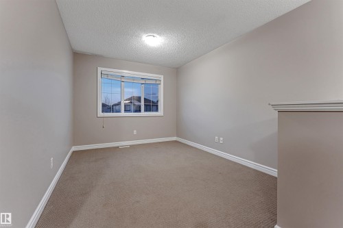 2929 16A Avenue, Edmonton, AB - Indoor Photo Showing Other Room